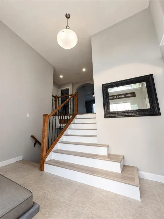 53 Aberdeen Road W