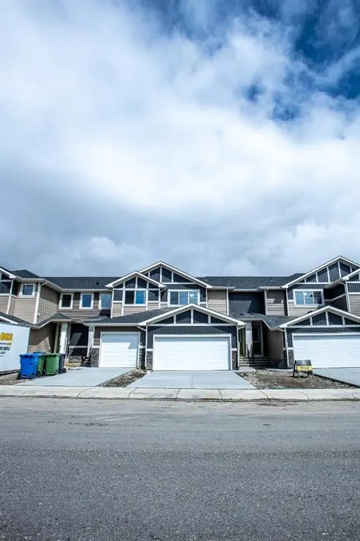 316 Waterford Way