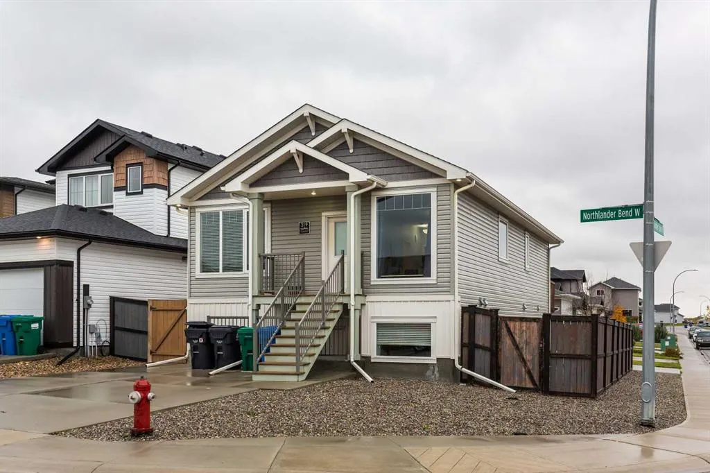 319 Northlander Bend W