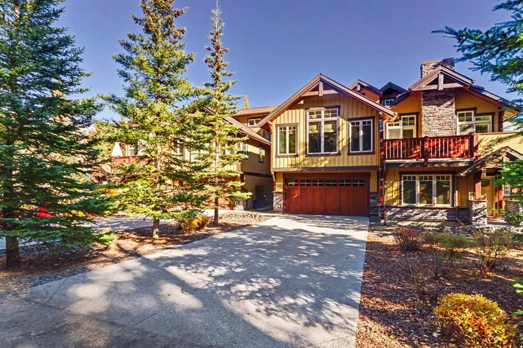 126B Rundle Crescent