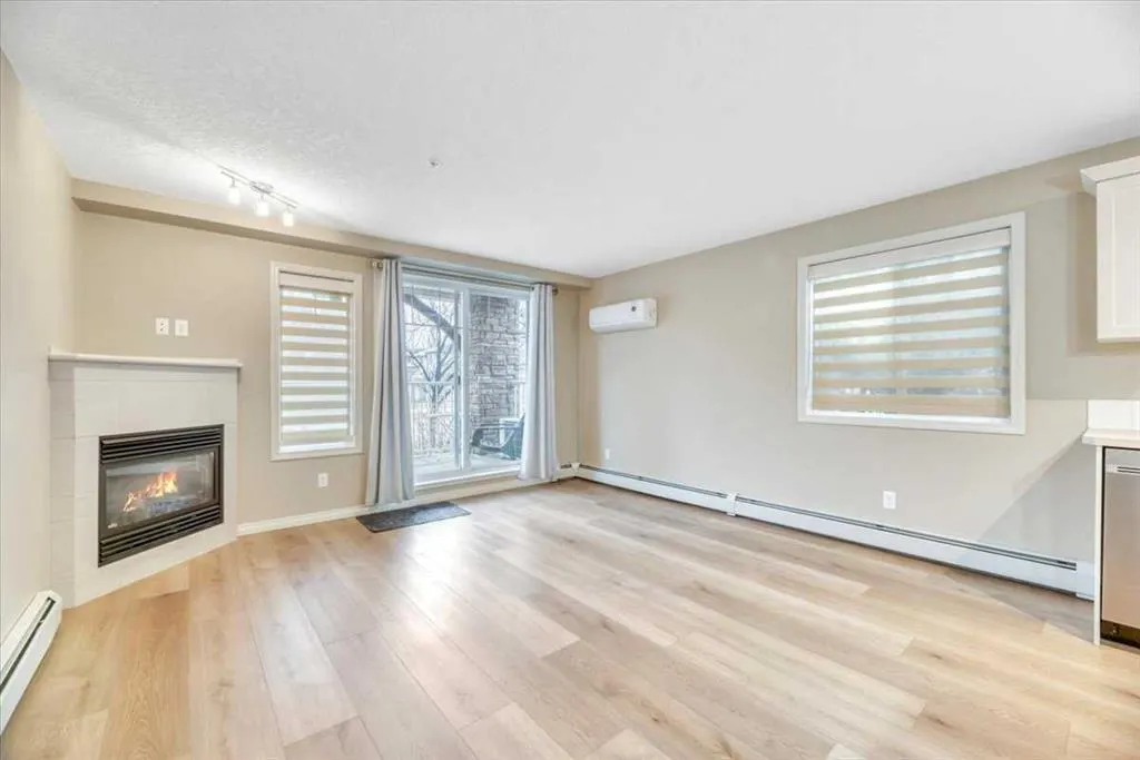 406 Cranberry Park SE #112