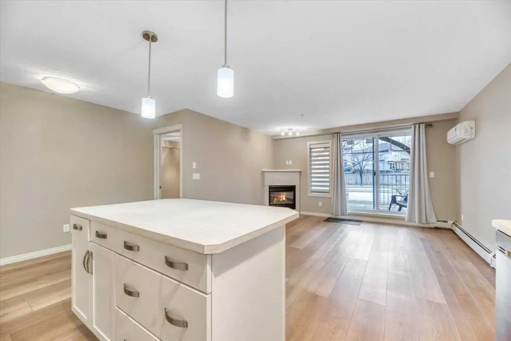 406 Cranberry Park SE #112