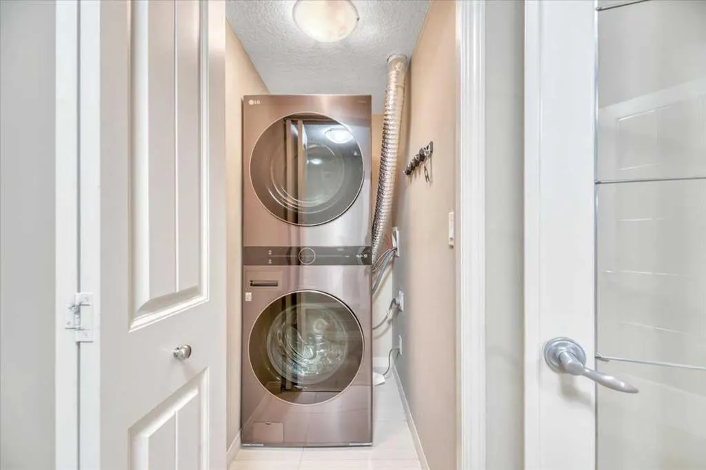 406 Cranberry Park SE #112