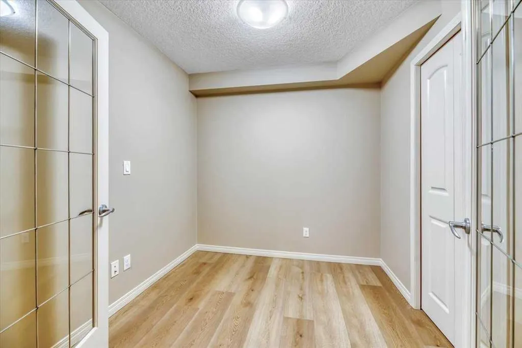 406 Cranberry Park SE #112