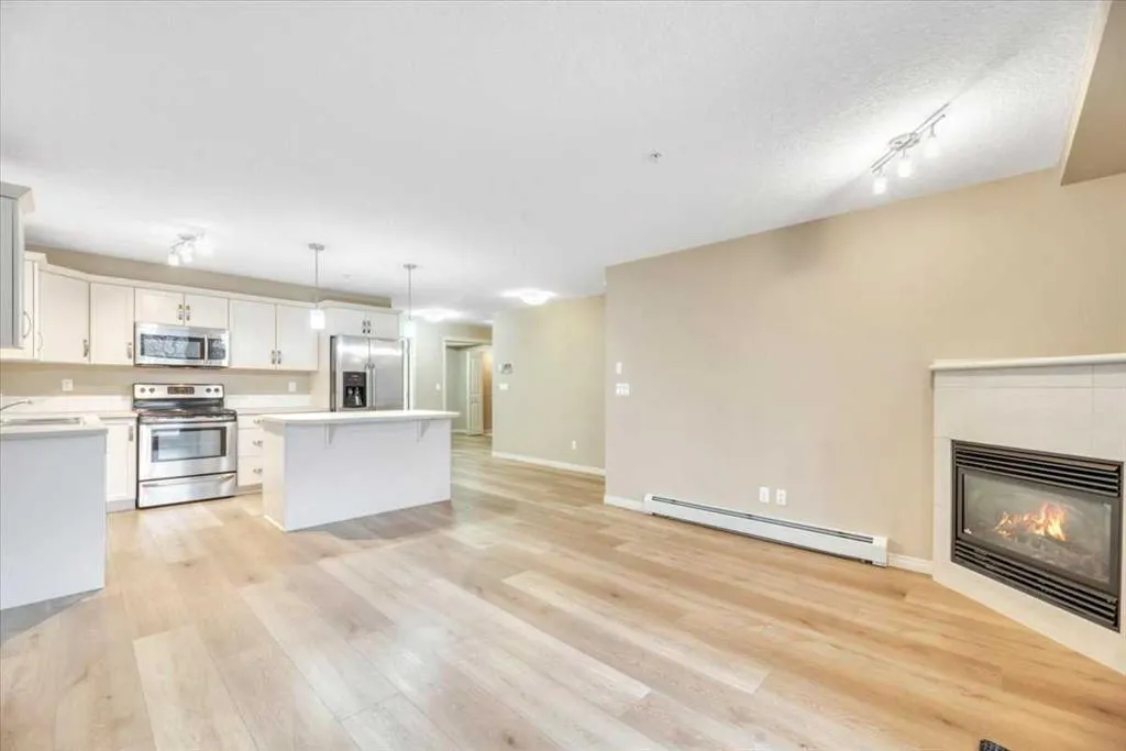 406 Cranberry Park SE #112