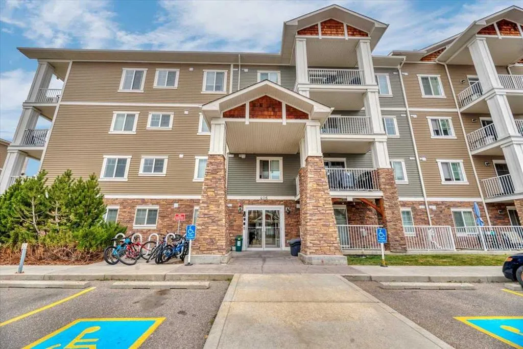 406 Cranberry Park SE #112