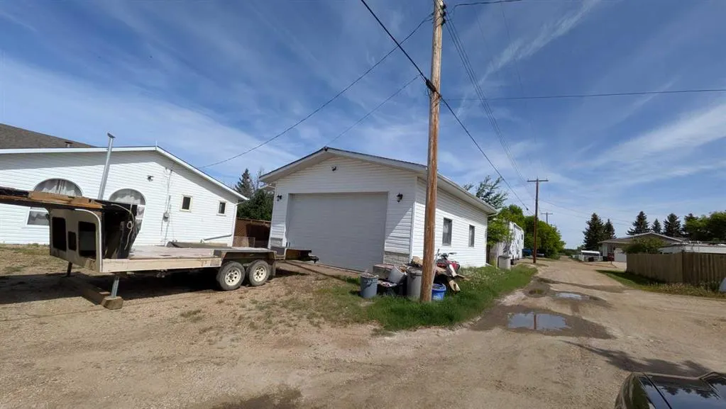 110 Niblock Street