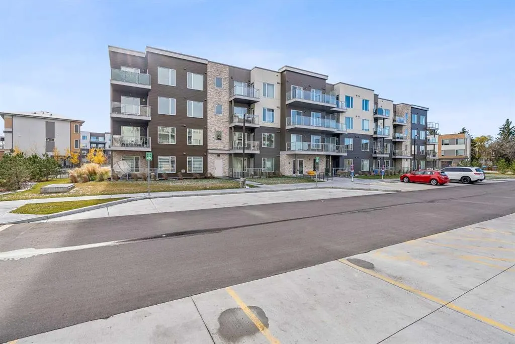 655 Shawnee Square SW #404