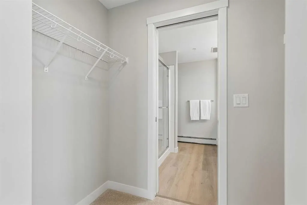 655 Shawnee Square SW #404