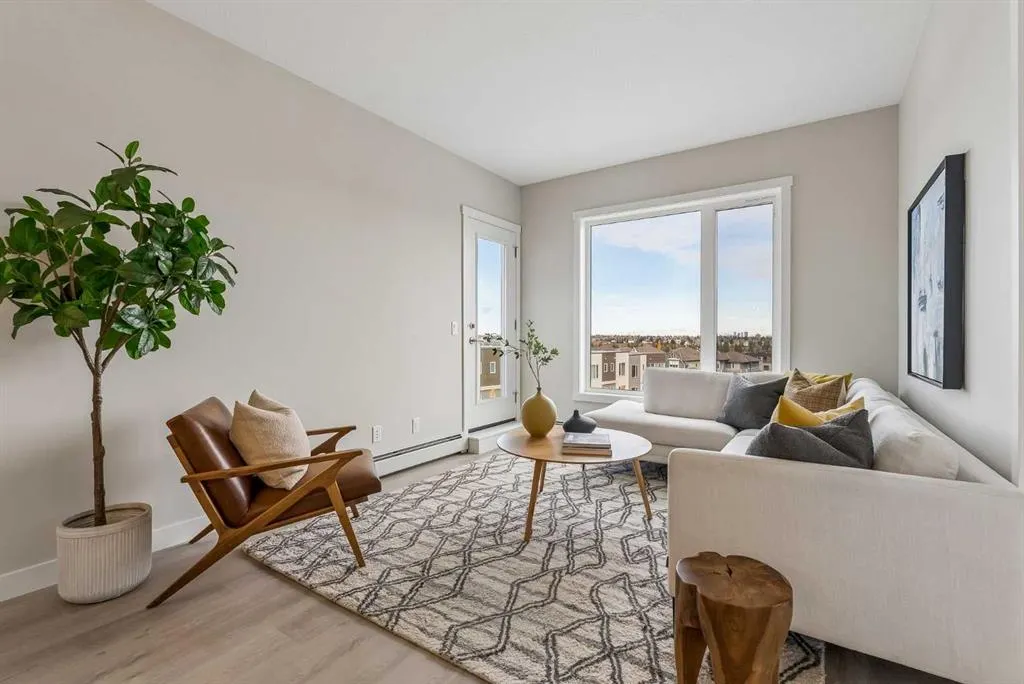 655 Shawnee Square SW #404