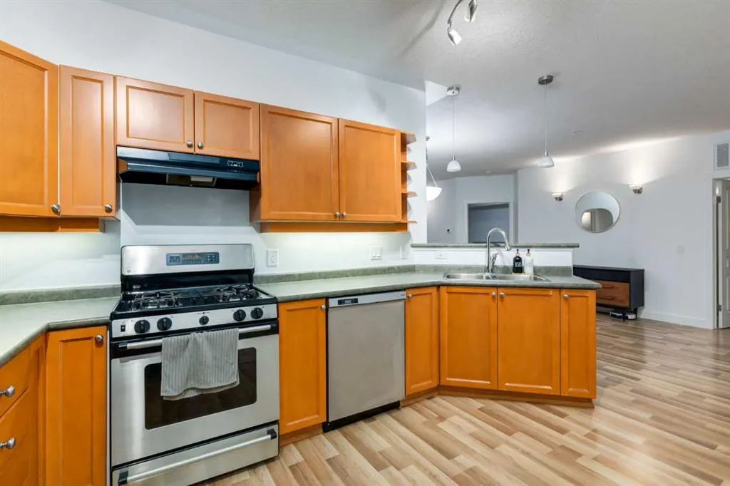 838 19 Avenue SW #113