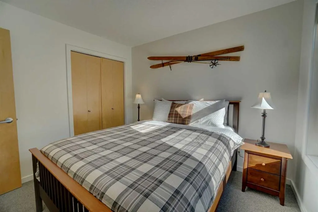 160 Kananaskis Way #307