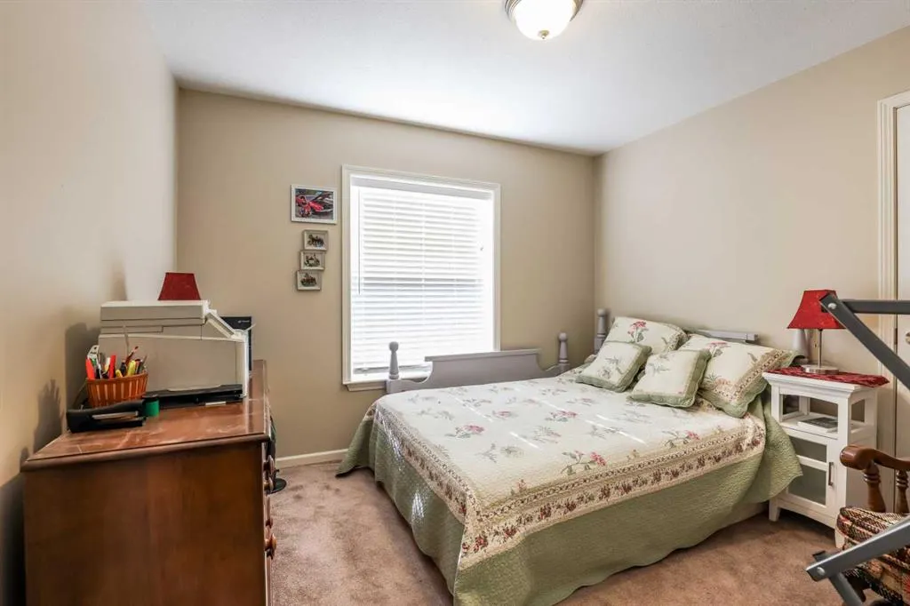 29 Chartwell Place SE