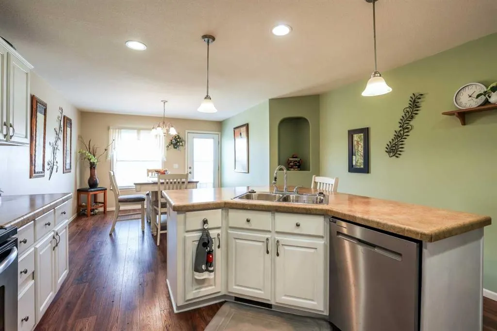 29 Chartwell Place SE