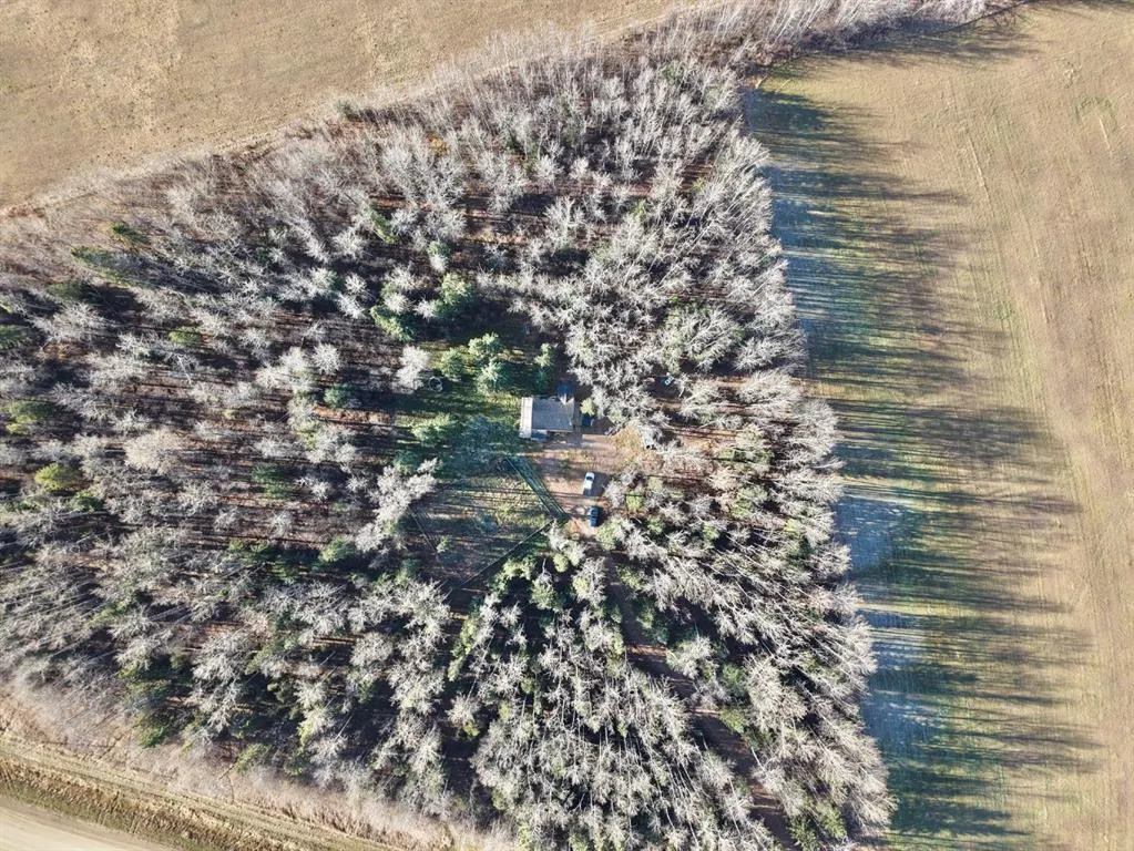 861070 HWY 743