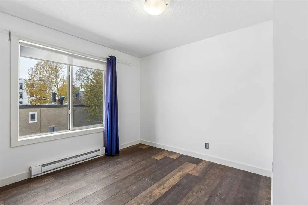 317 19 Avenue SW #407