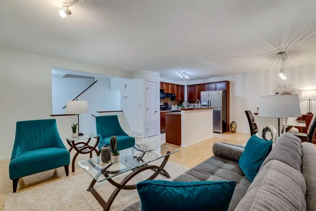78 Cougar Plateau Way SW
