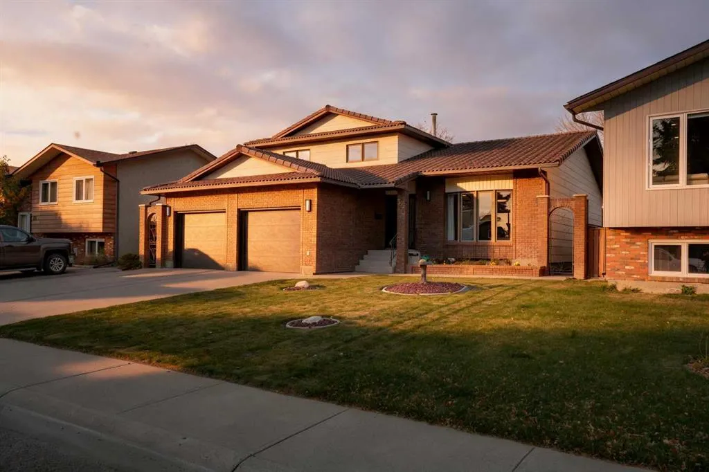 35 Ermineglen Road N