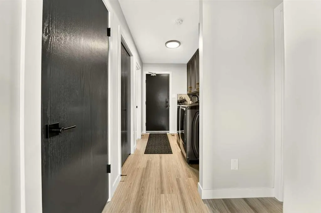 35 Ermineglen Road N