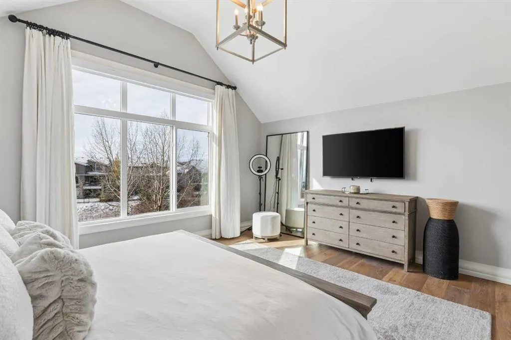 63 Cranbrook Drive SE