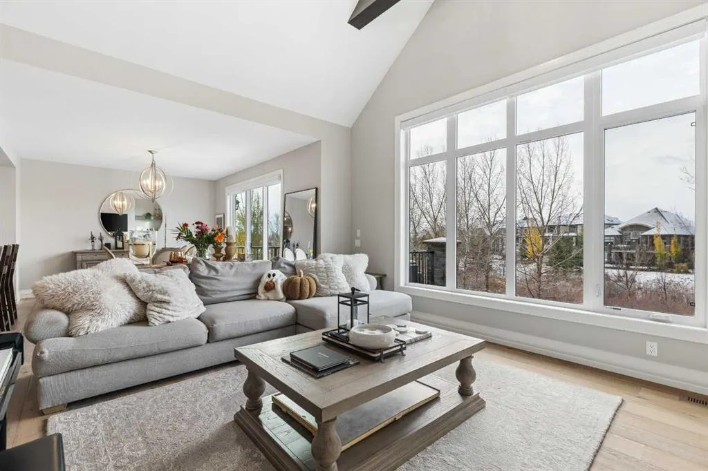 63 Cranbrook Drive SE