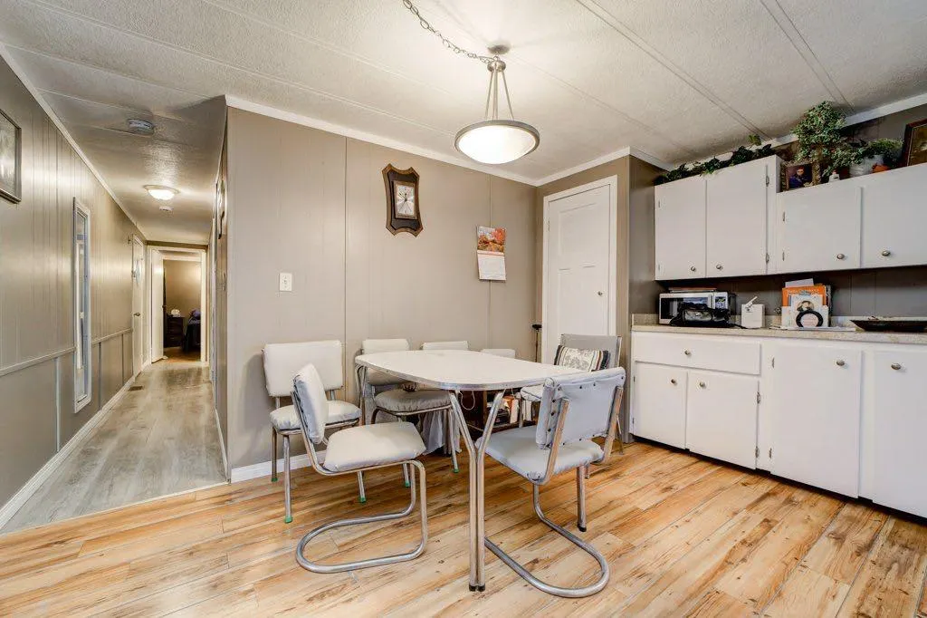 895 Elizabeth Street #29