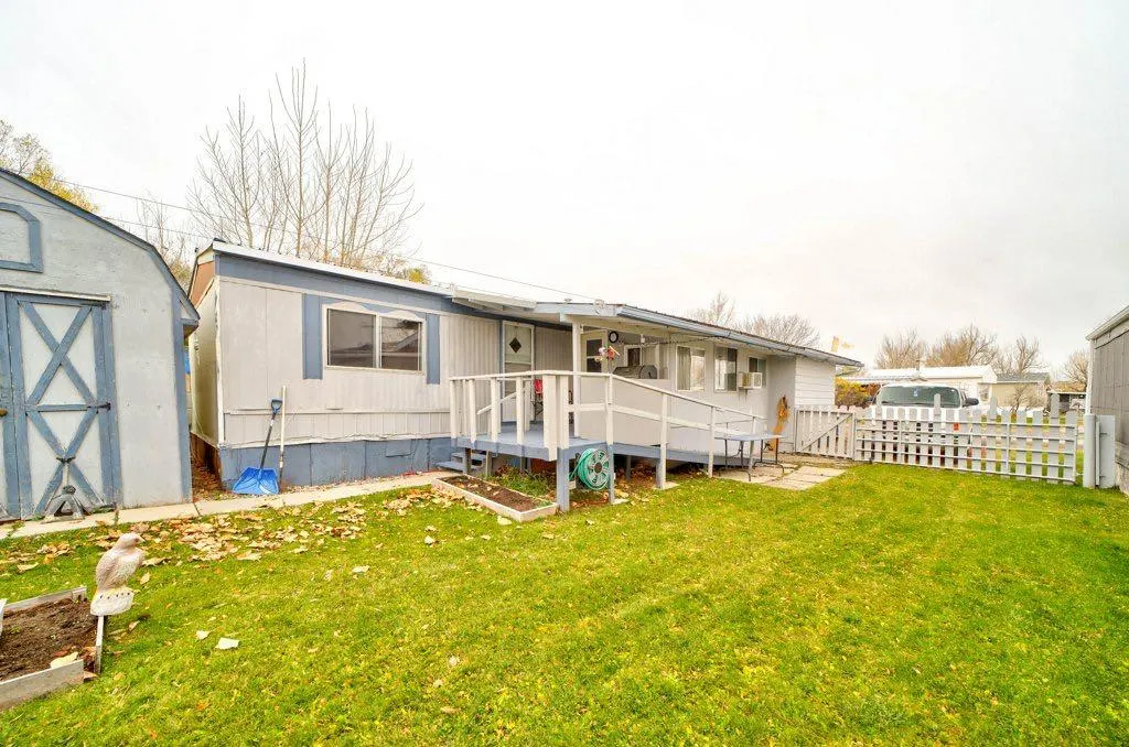 895 Elizabeth Street #29