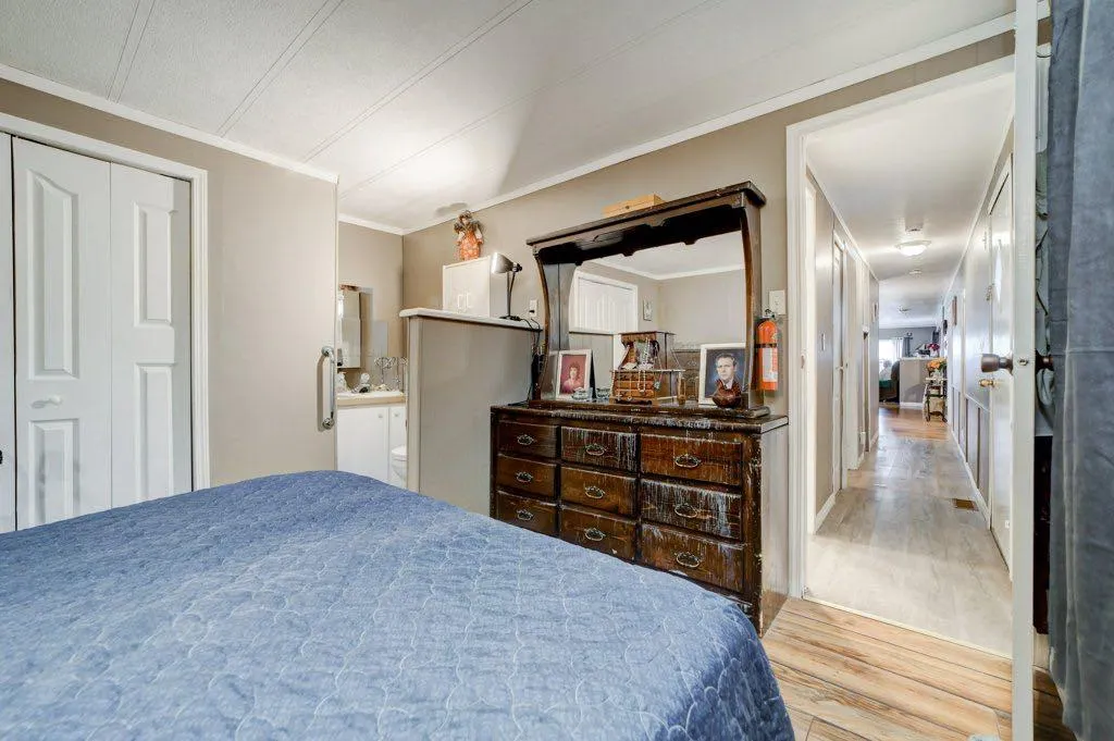 895 Elizabeth Street #29