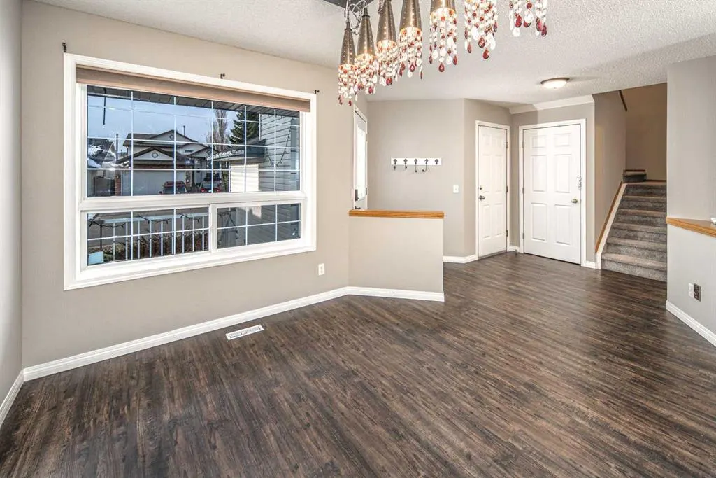 283 Arbour Crest Road NW