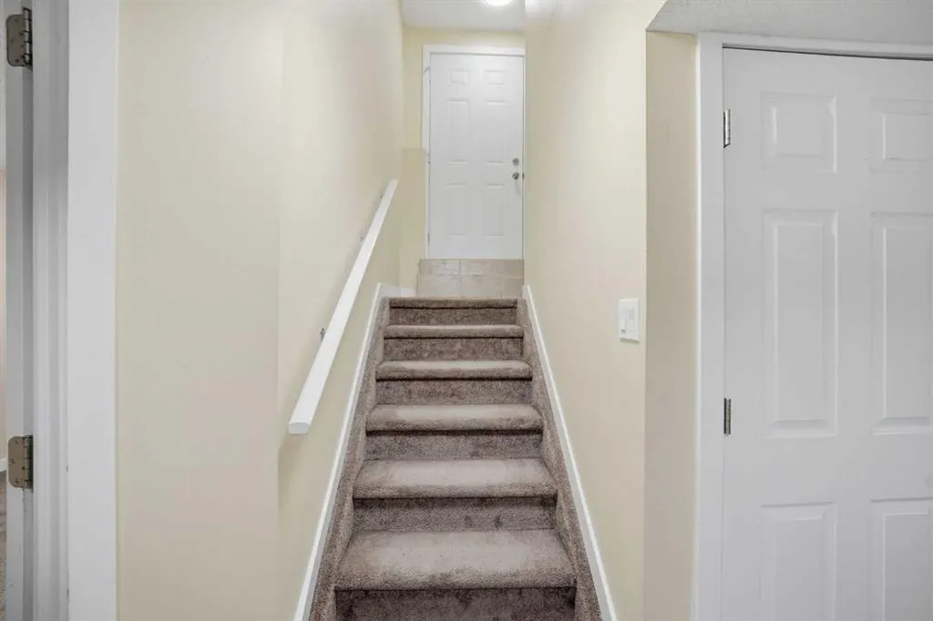 5 Taralake View NE