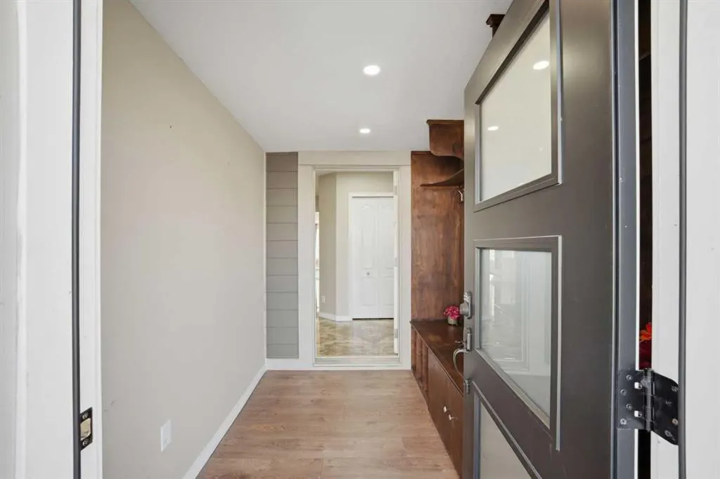 5 Taralake View NE