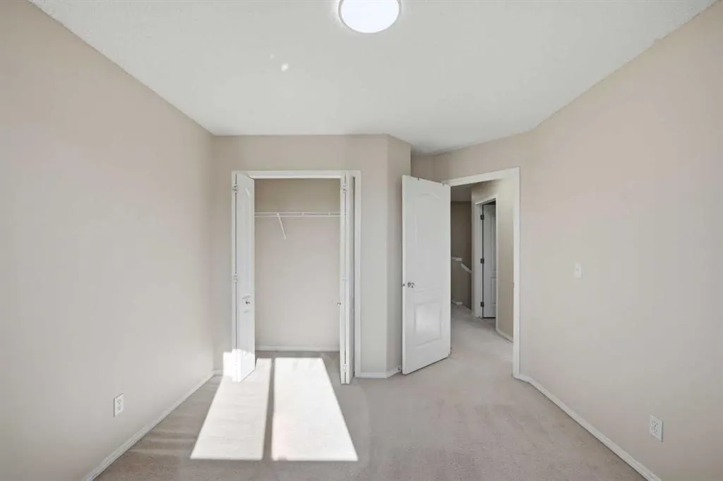 5 Taralake View NE
