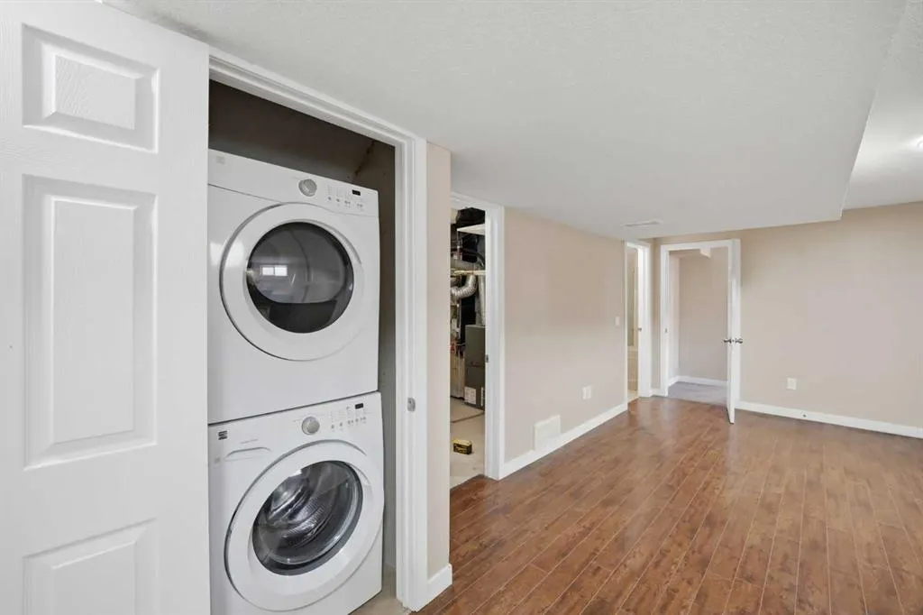 5 Taralake View NE