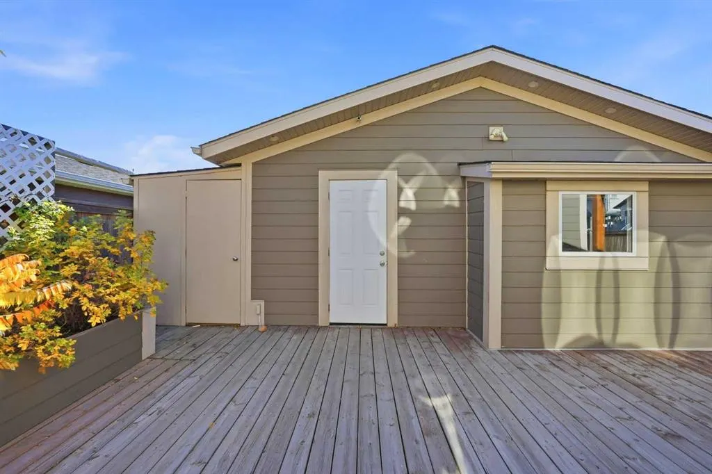 5 Taralake View NE