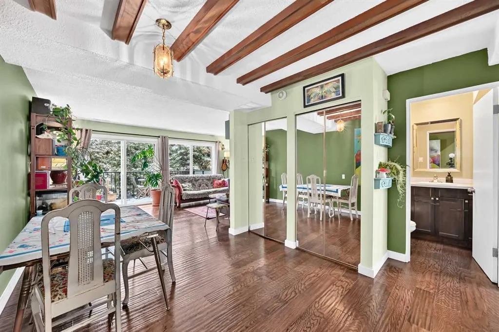 304 Cedar Crescent SW #12