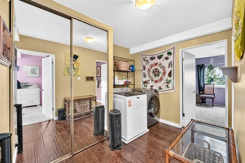304 Cedar Crescent SW #12
