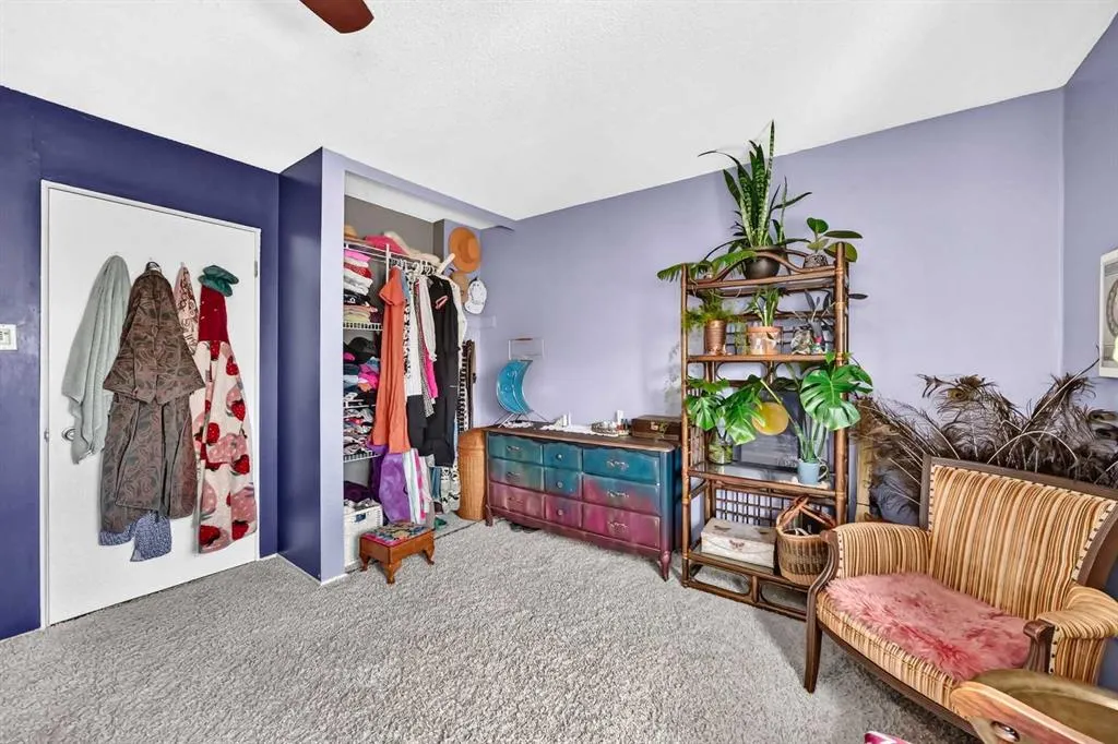 304 Cedar Crescent SW #12
