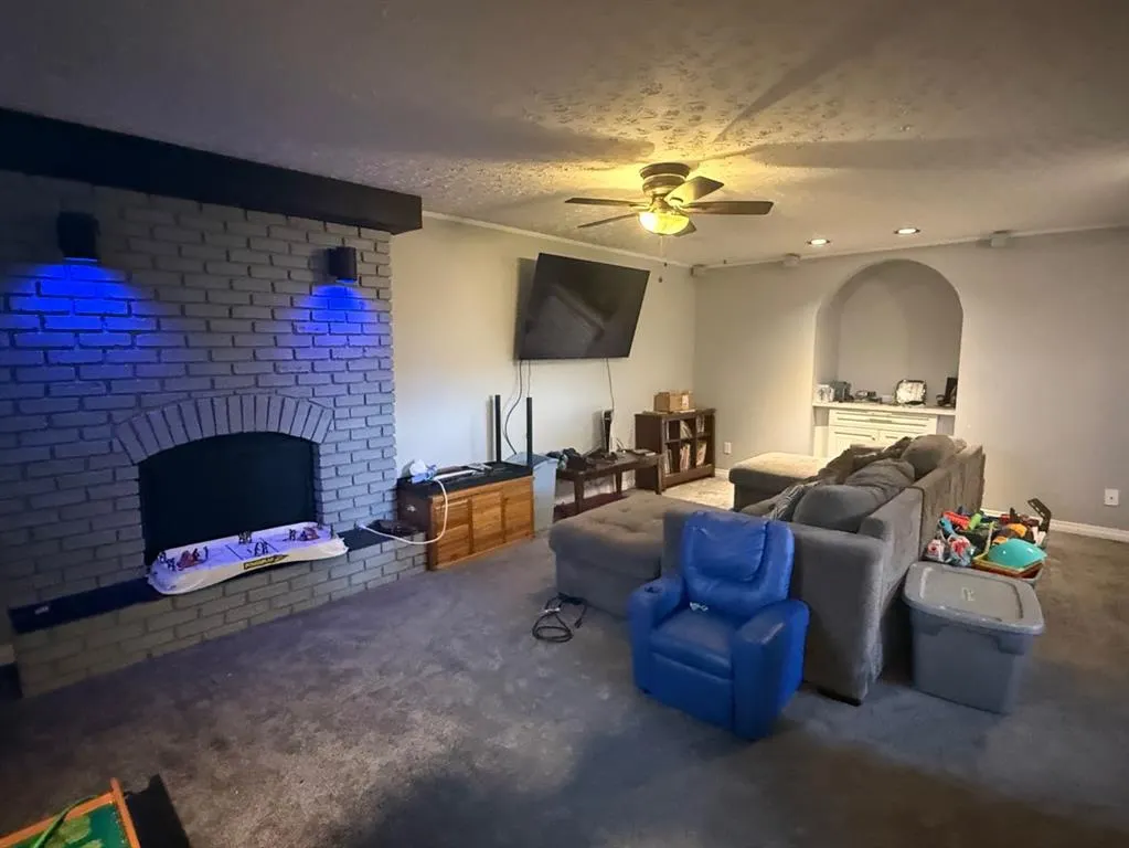 313 Nill Place