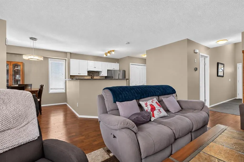 16 Citadel Meadow Gardens NW