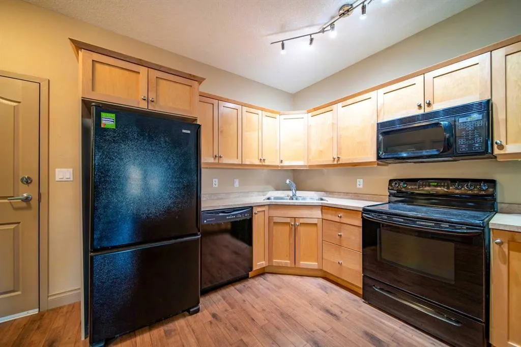 2609 11 Avenue #206