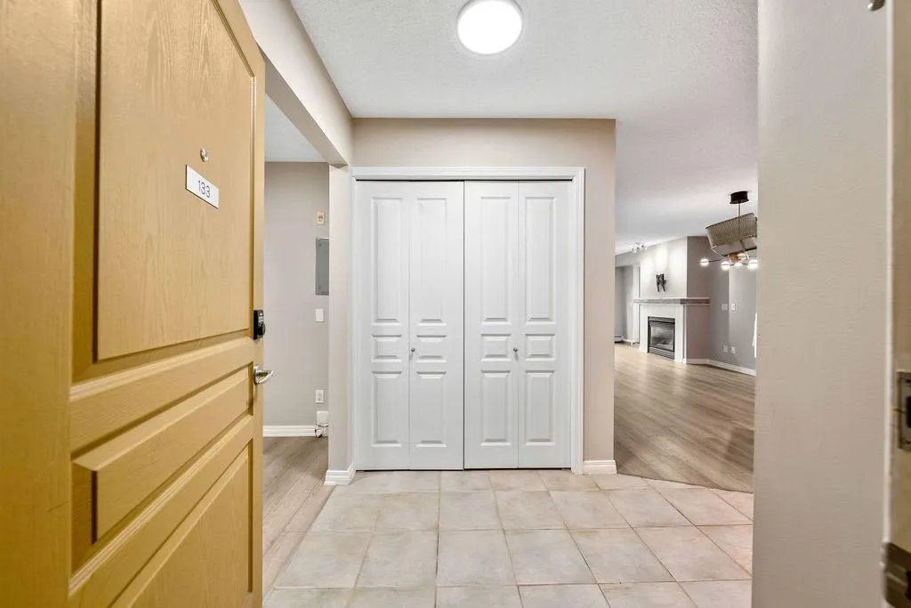 22 Richard Place SW #133