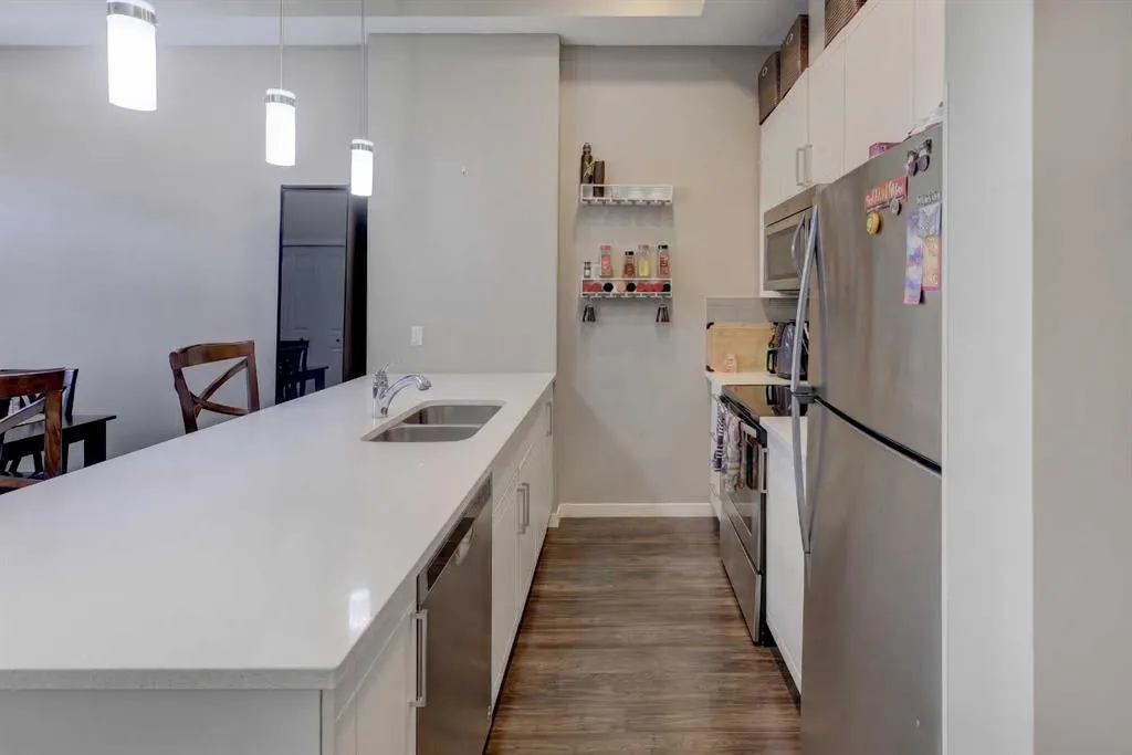 10 Mahogany Mews SE #110