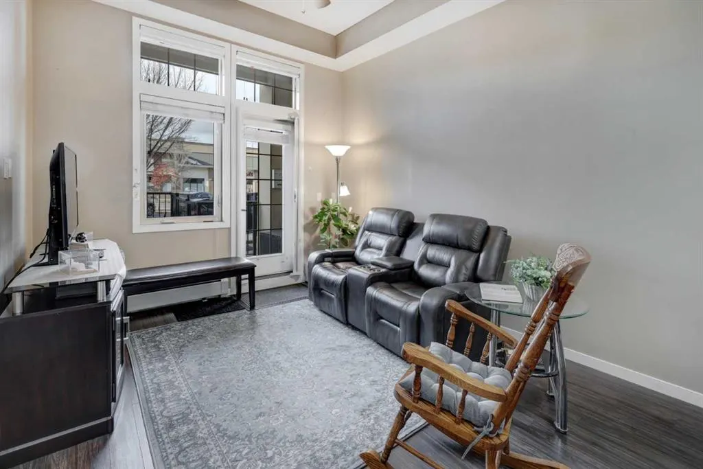 10 Mahogany Mews SE #110