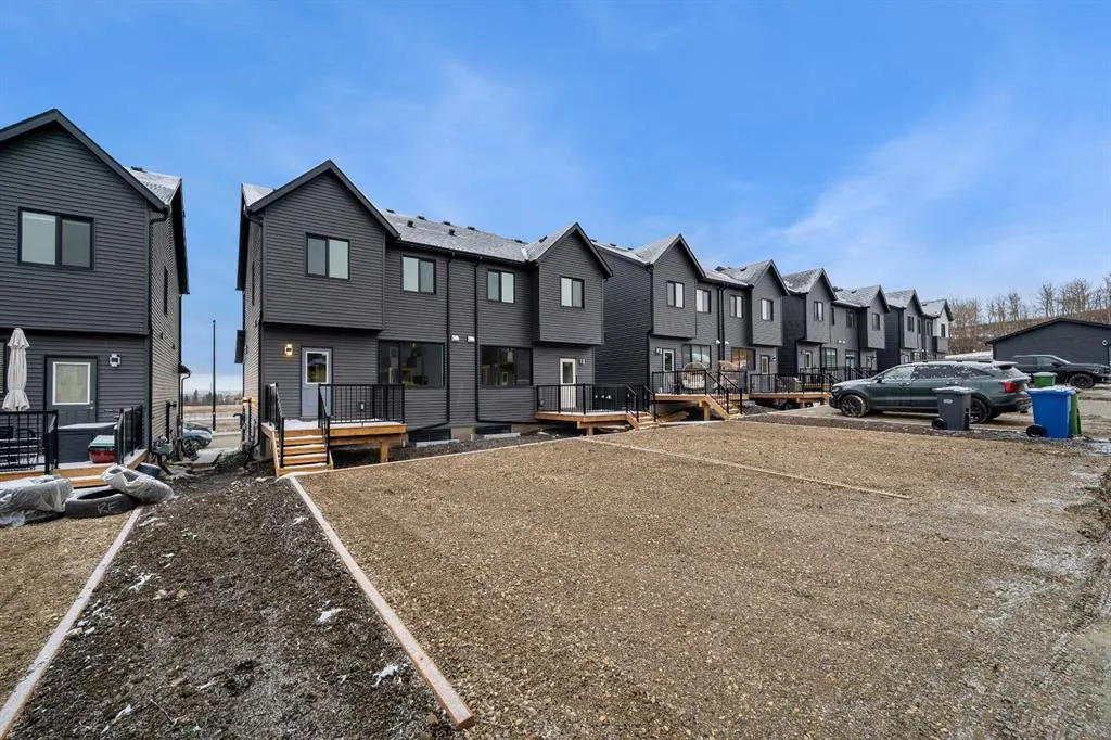 34 Tillotson Loop