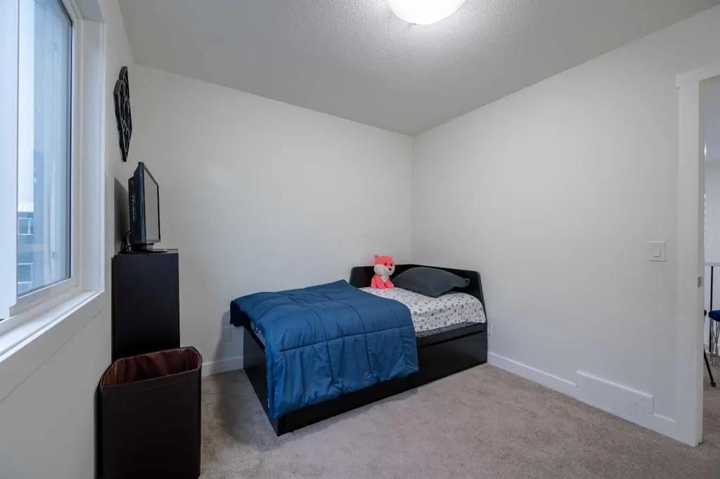 547 Clydesdale Way