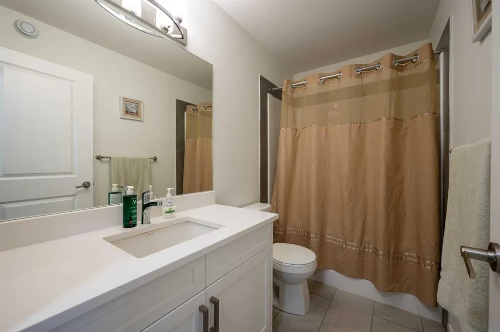 547 Clydesdale Way