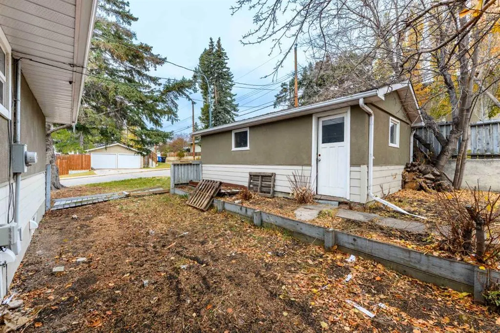 4 Cheyenne Crescent NW