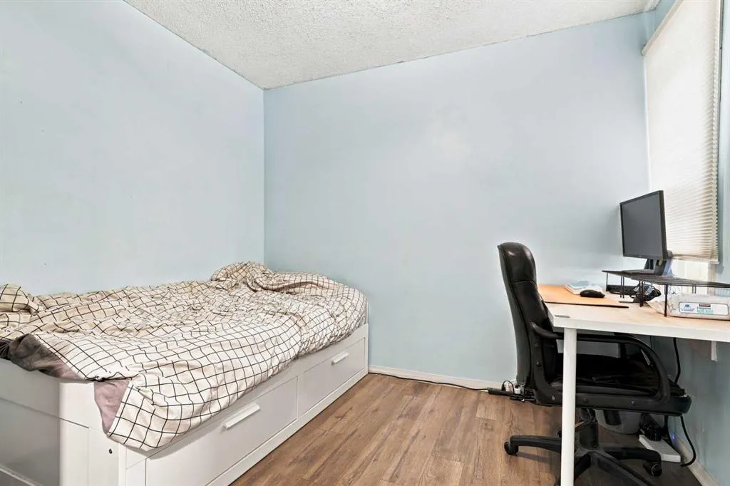 235 20 Avenue NE