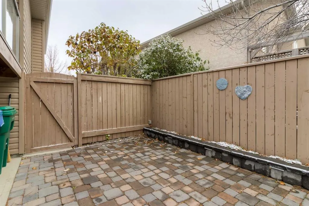 38 Riverpark Boulevard W