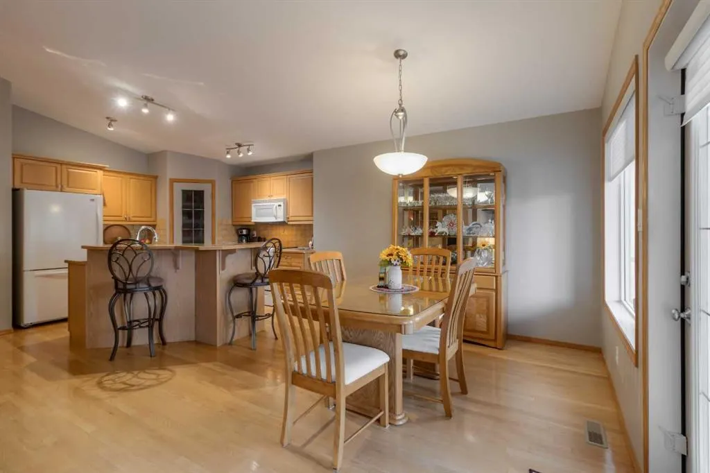 38 Riverpark Boulevard W